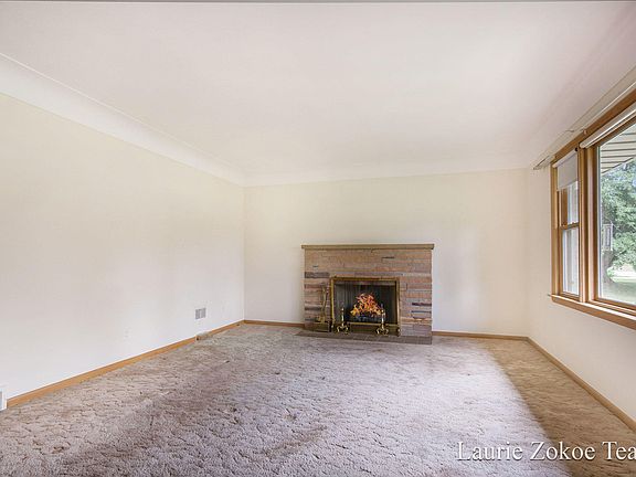 3rd image of 1103 Maplerow Ave NW