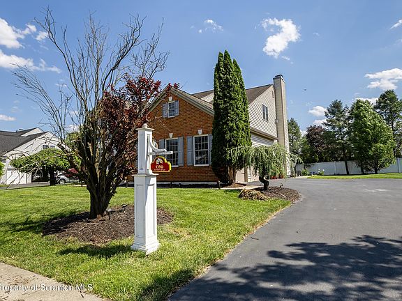 4th image of 1390 Lorton Dr