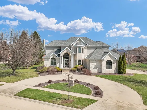 4412 Brittany Trail Dr, Champaign, IL 61822