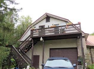 166 Roemerville Rd, Greentown, PA 18426