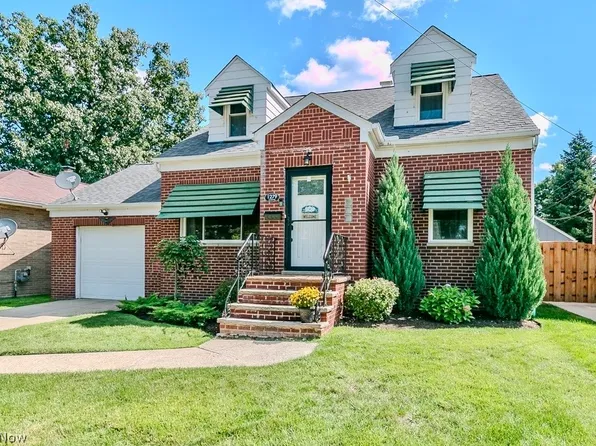 1279 Sunset Rd, Mayfield Heights, OH 44124