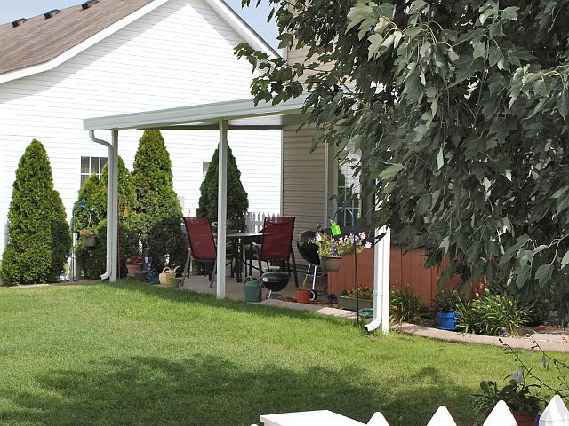 2nd image of 1130 Geneil Ln