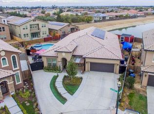 7276 W Wrenwood Ln, Fresno, CA 93723