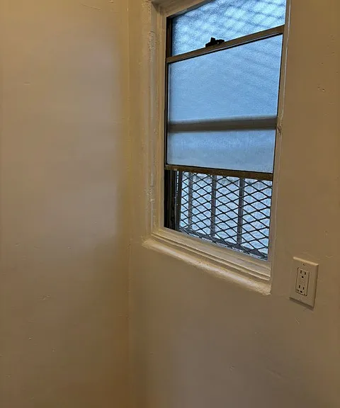 551 W 45th St #3/4 — Photo 11