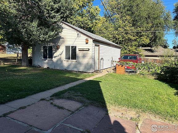 2nd image of 206 Francis St