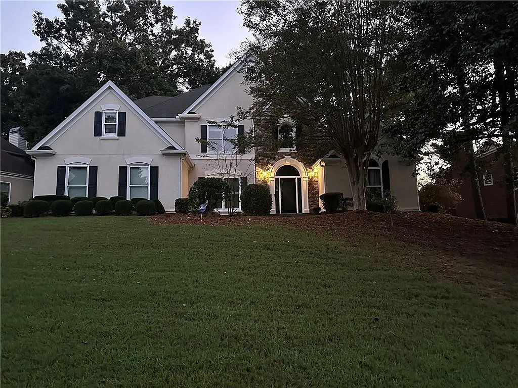 4 bed, 3.5 bath, 3403 sqft, $3,600 — Photo 1