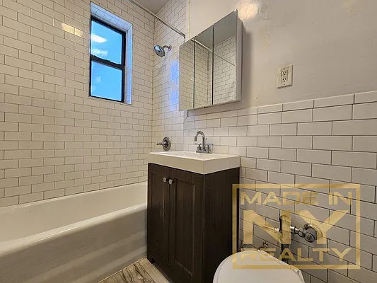 Rented by Made In NY Realty | media 14