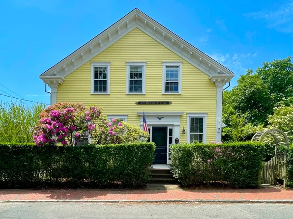 109 Orange St, Nantucket, MA 02554