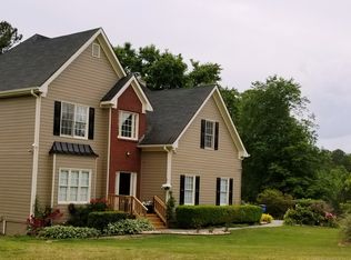 4070 Lake Dr, Loganville, GA 30052