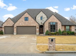 7601 N 142nd East Ave, Owasso, OK 74055