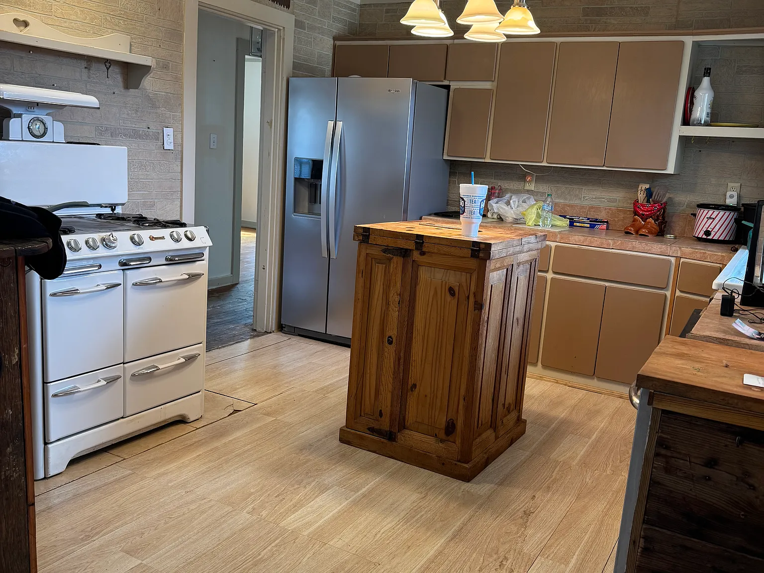 3 bed, 1089 sqft, $1,800 — Photo 2