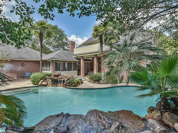 2nd image of 4202 Deerfield Village Dr