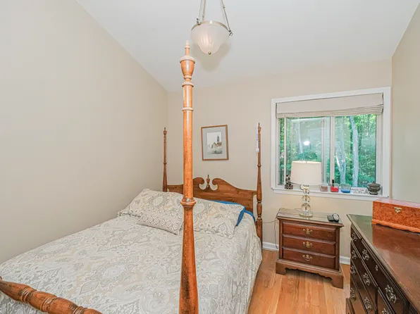 20 Notus Avenue image 24 of 44