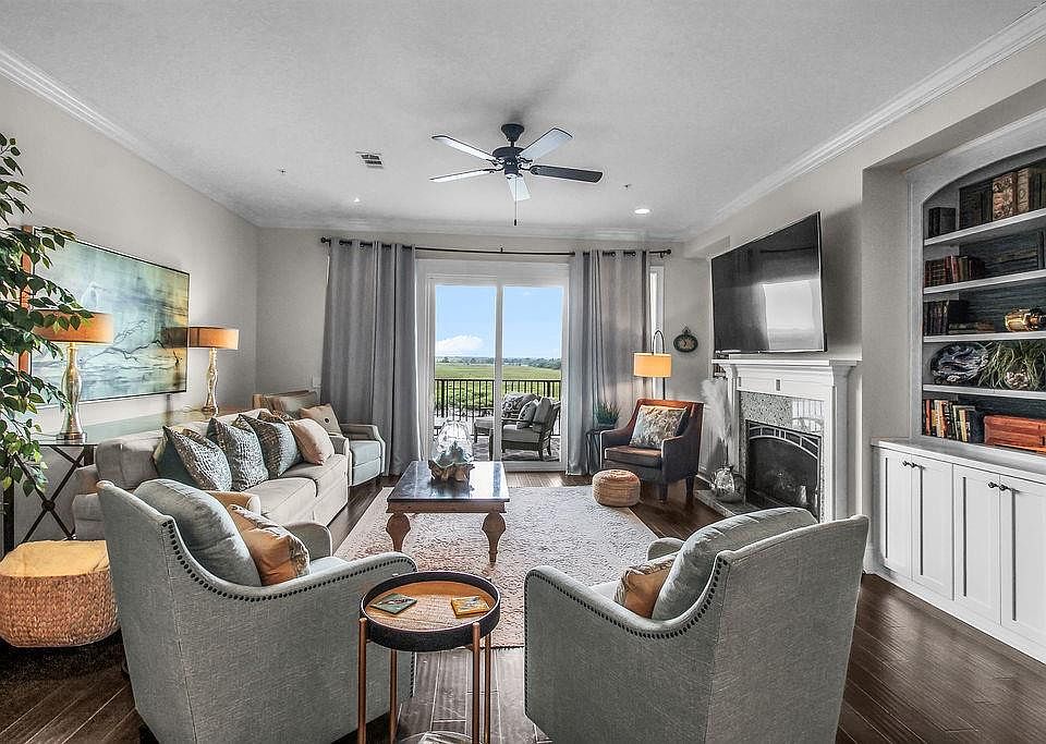 1st image of 227 Fort King George Dr #K