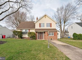 743 Mueller Rd, Warminster, PA 18974