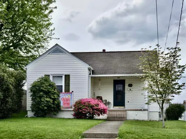 509 Maryland Ave, Nutter Fort, WV 26301