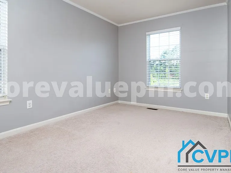1934 Hackberry Ct — Photo 14
