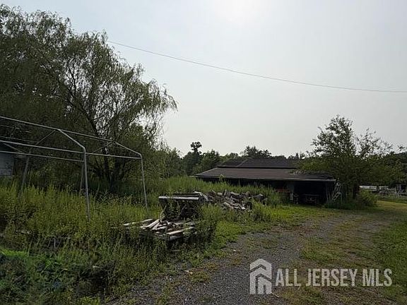 2nd image of 348 County Road 601 Rte