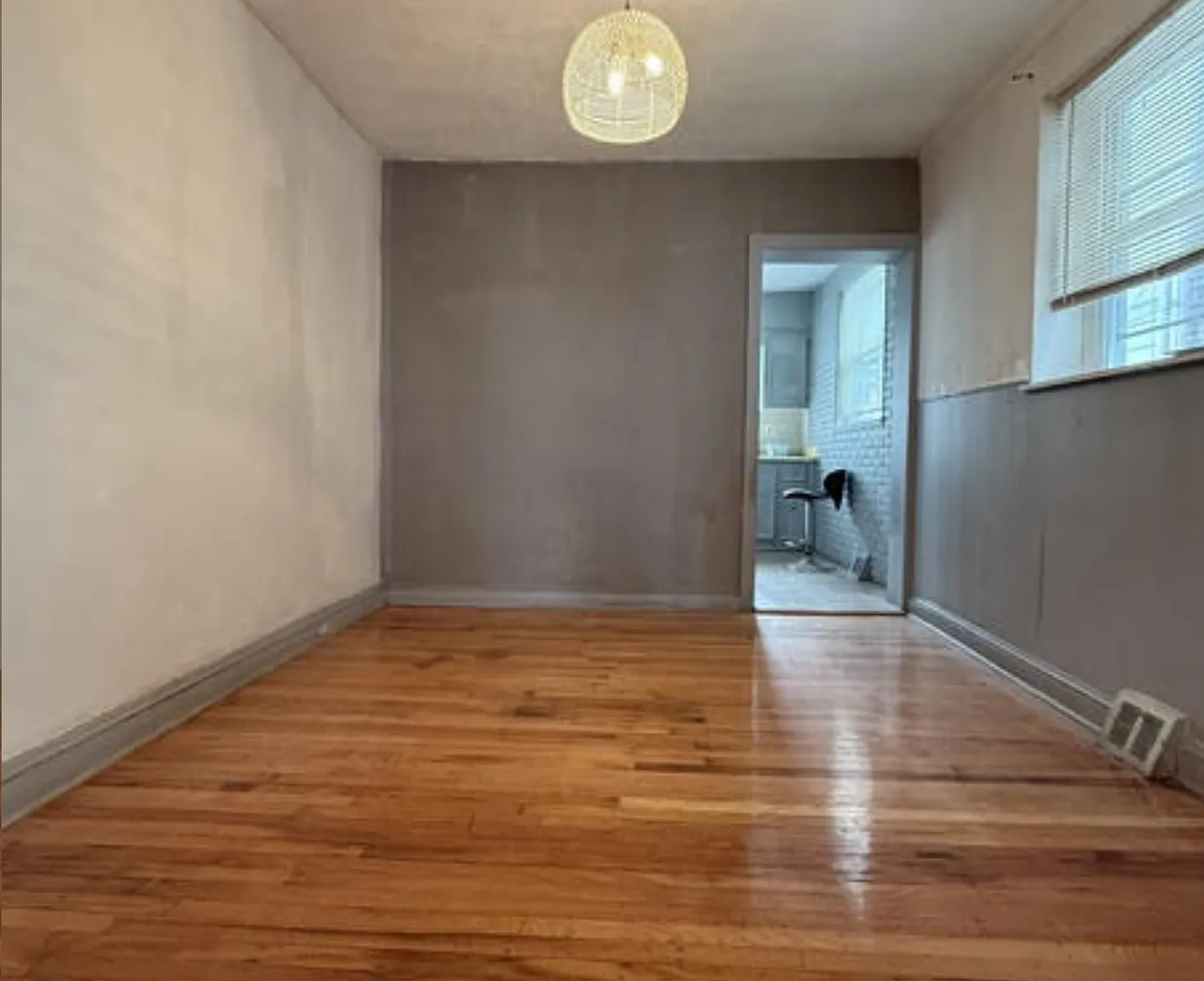 3 bed, 1.5 bath, $1,500 — Photo 4