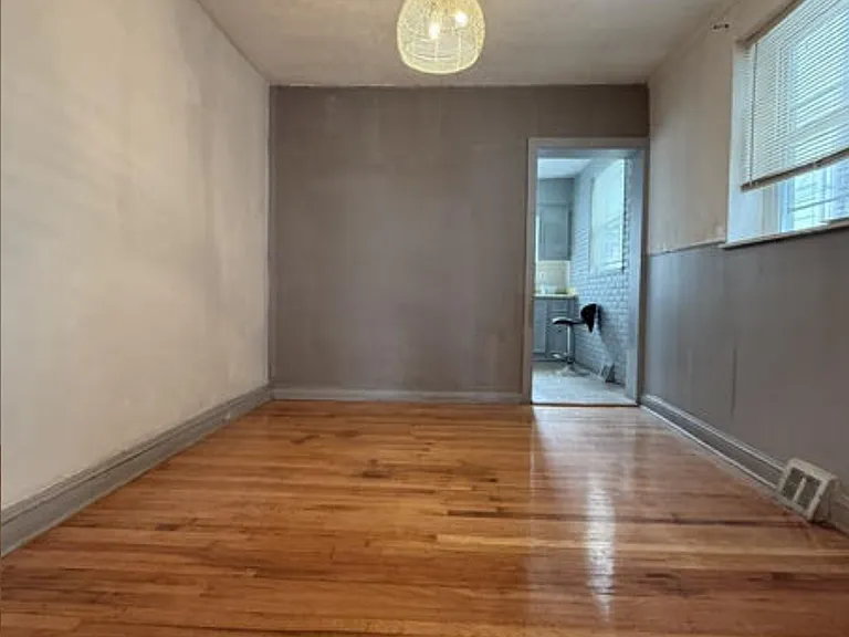 2407 E Clearfield St — Photo 4