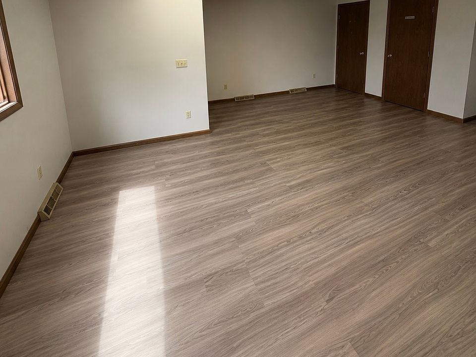 1st image of 229 5th St Office 3