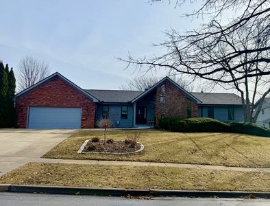 1903 Oakwood Ave, Bloomington, IL, 61704
