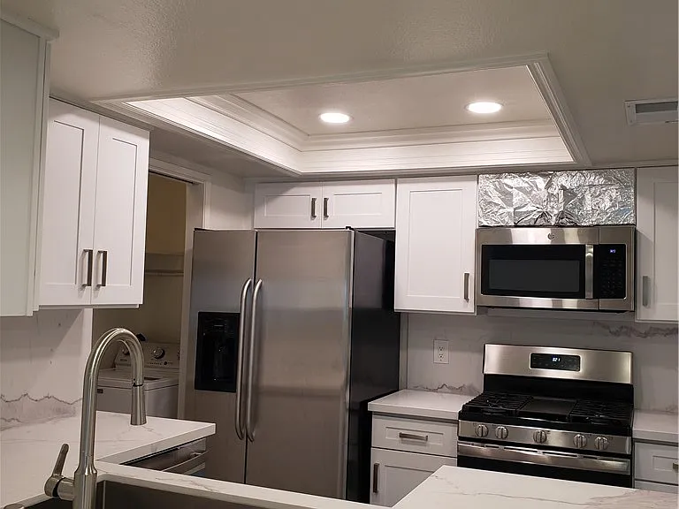 254 E Fern Ave #106 — Photo 16