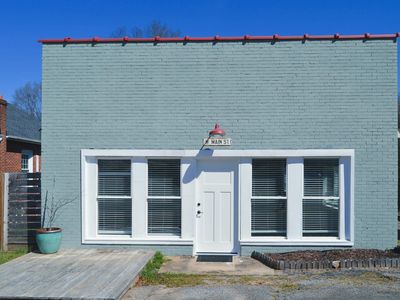 612 W Main St, Easley, SC, 29640