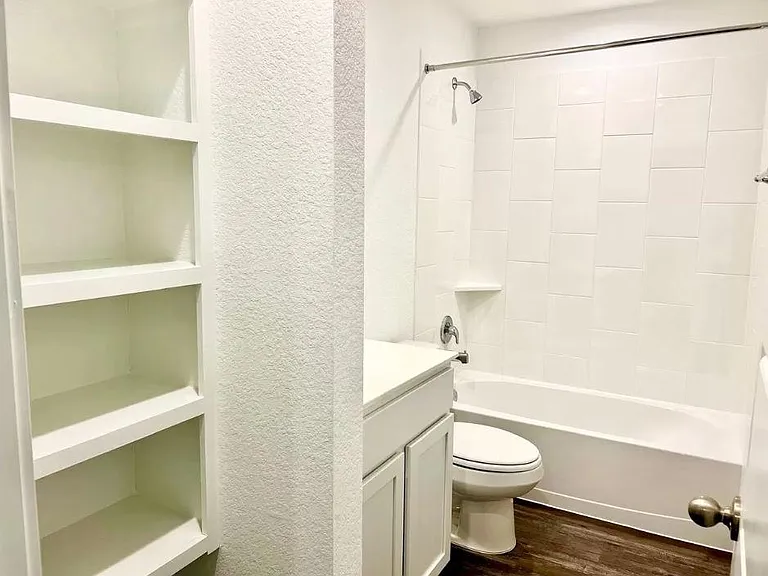 1122 Briscoe Ct — Photo 13