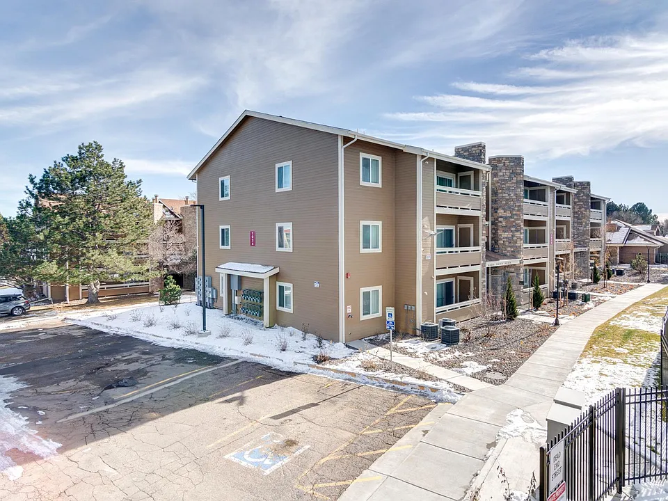 1034 S Dearborn St #304