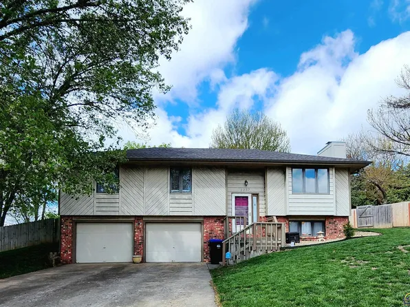 2237 SE Stinson Dr, Tecumseh, KS 66542