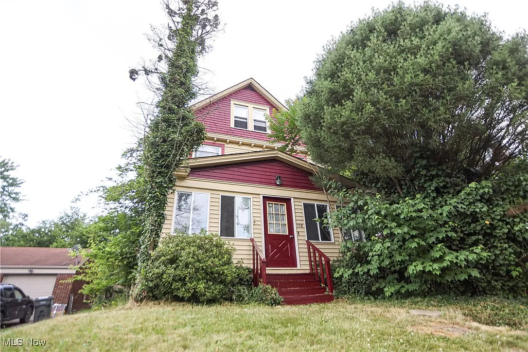 108 Milton Ave photo 1