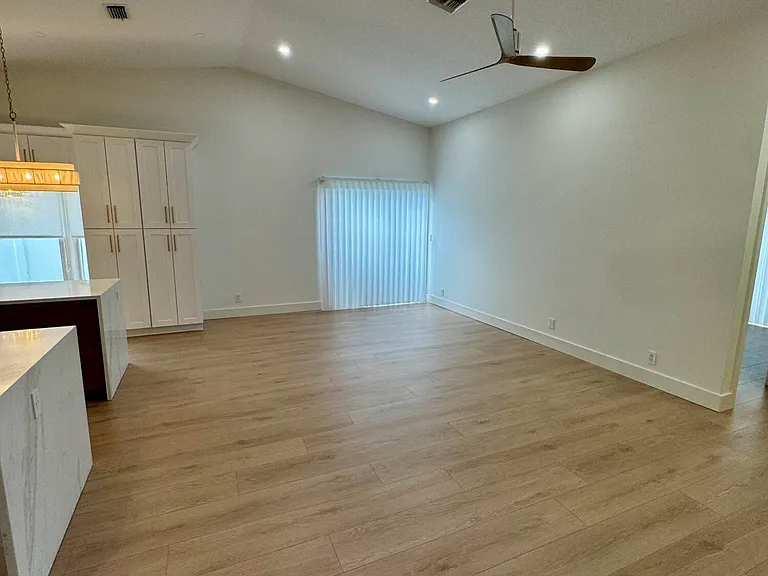 64 Paxford Ln — Photo 7