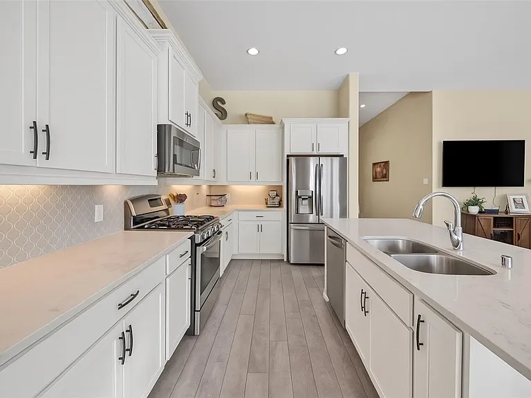120 Buckeye Dr — Photo 6