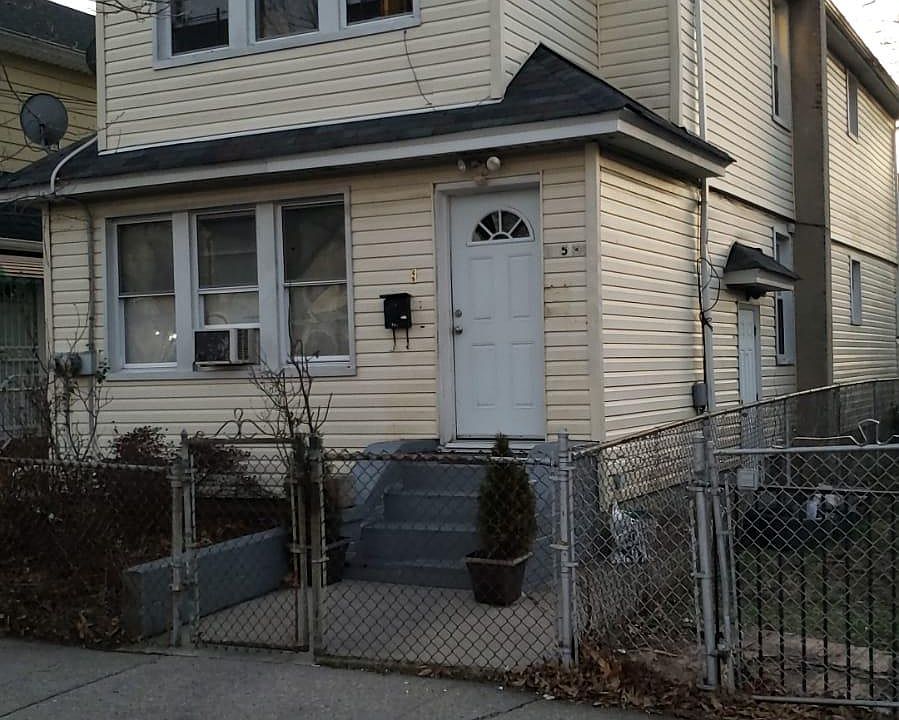 1st image of 11534 168th St #2