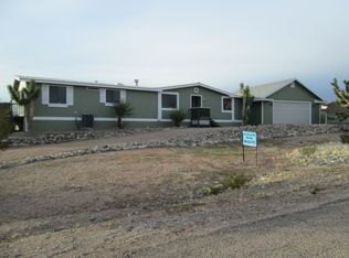 420 King Tut Dr, Meadview, AZ 86444
