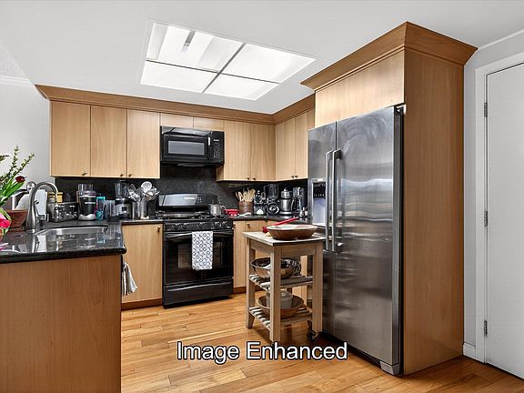 5th image of 47 Turtle Creek St