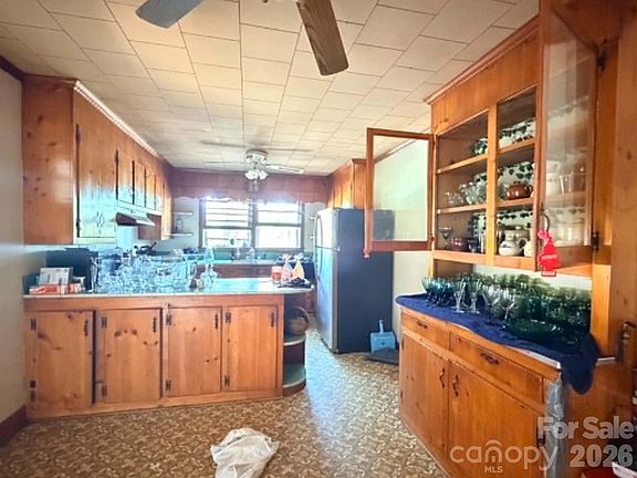5th image of 1663 Harris Henrietta Rd