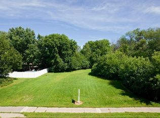 1836 Hamline Ave N, Roseville, MN 55113