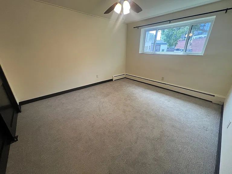 241 Langdon — Photo 8
