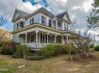 178 N Dooley St, Hawkinsville, GA 31036