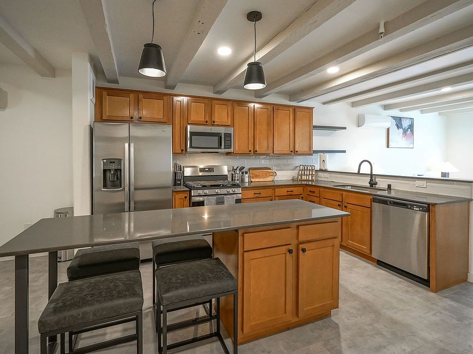 1st image of 11930 Menaul Blvd NE #209