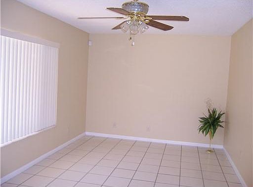 3rd image of 4806 Cherry Road