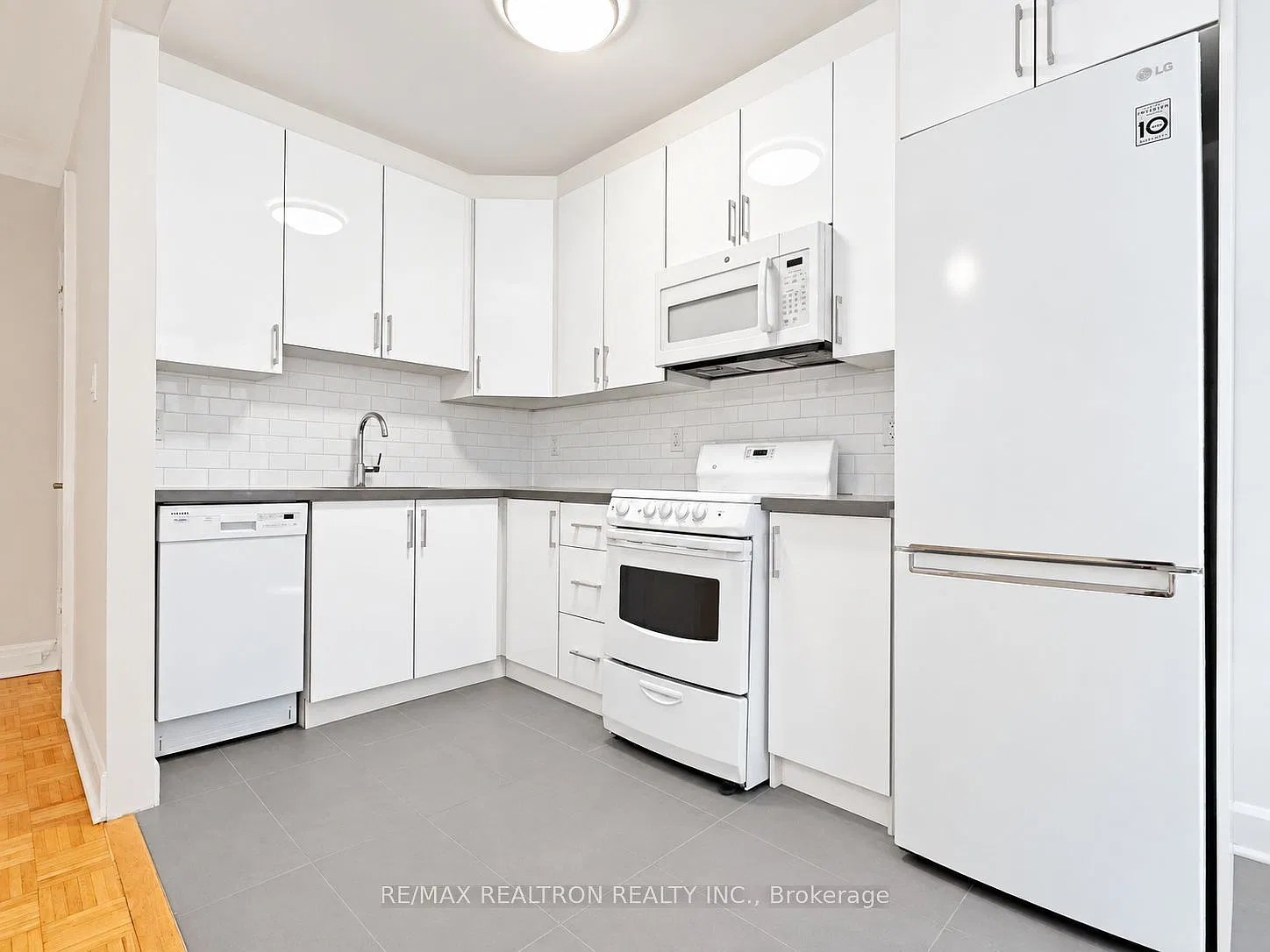 Studio, $1,795 — Photo 4