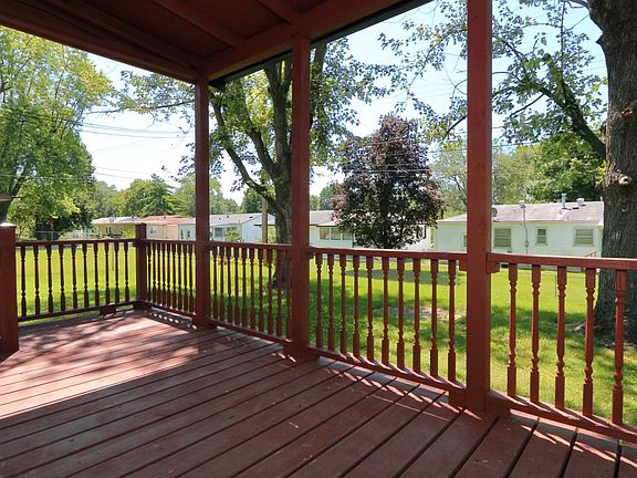 3rd image of 626 Ludlow Dr