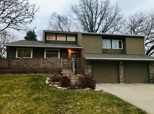 1840 Arthur Dr, Crete, NE 68333