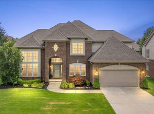 24729 Cavendish Ave E, Novi, MI 48375