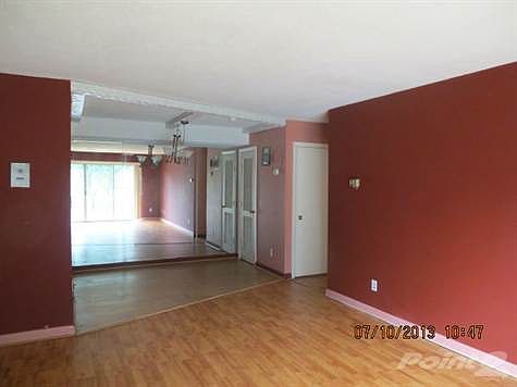 115 oak lane unit 8. 4