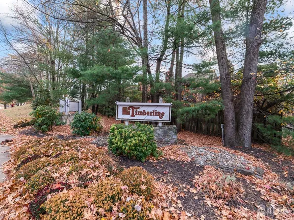 92 Heather Ct, Edison, NJ 08820