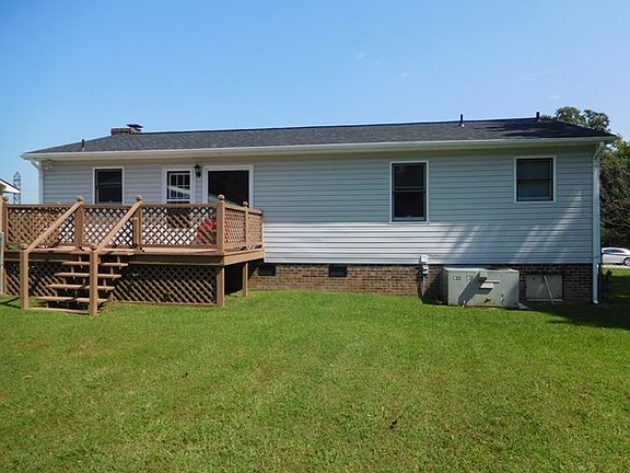 5th image of 313 Carolina St